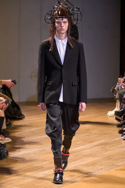 Look 26